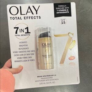 OLAY Total Effects 7-in-1 Moisturizer SPF 15